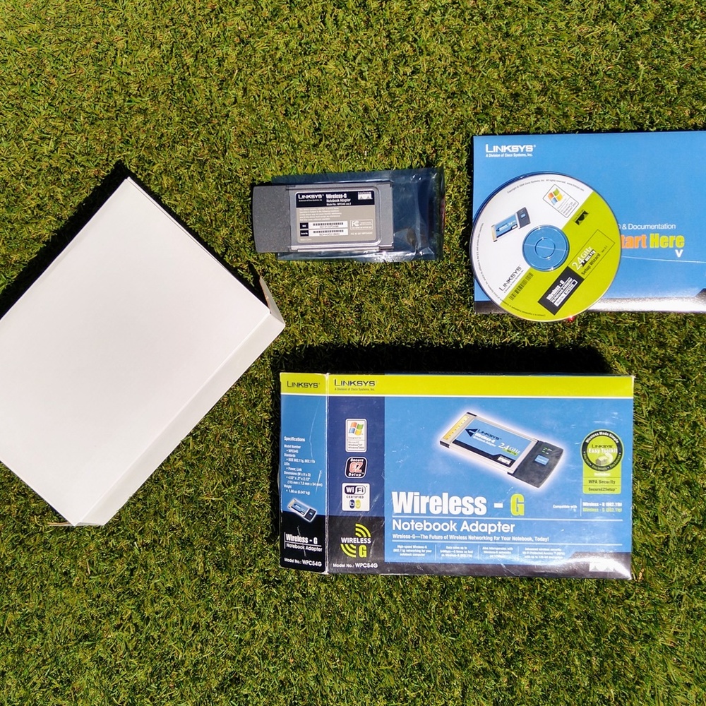 Linksys Wireless-G/B WPC54G Notebook Adapter 2.4 GHz 802.11g Cisco NIB